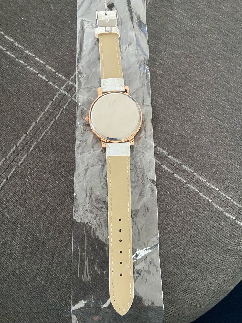 NEW WATCH - Picture 3 of 3